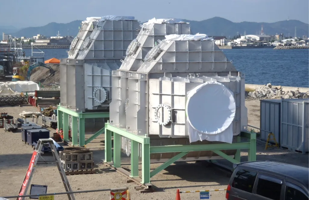 Environmental measures with deodorizing equipment (air preheater for catalytic deodorizing equipment)